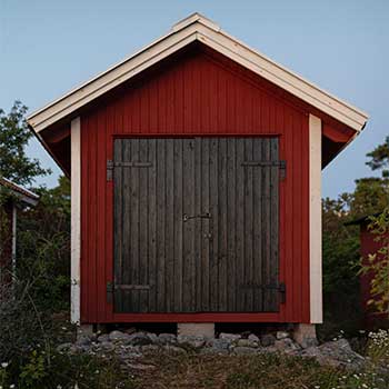 Red keter shed